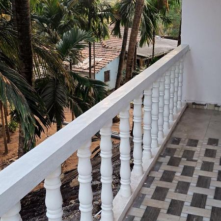 Mahalaxmi Guest House Гокарна Экстерьер фото