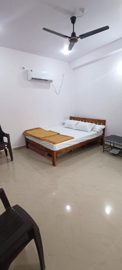 Mahalaxmi Guest House Гокарна Экстерьер фото